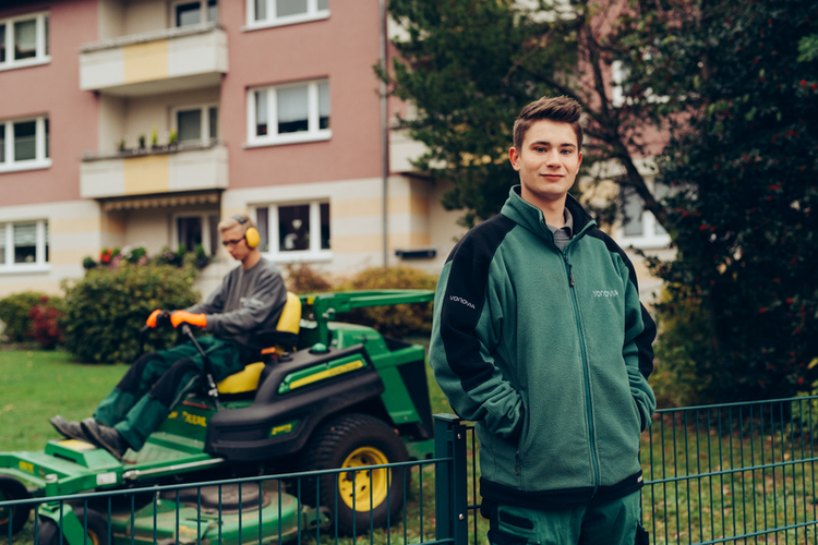 Ausbildung Zum Gartner M W D Fachrichtung Garten Und