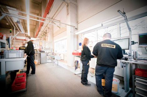 Kaufmänner und Kauffrauen für Gro0ss- und Außenhandelsmanagement bei REYHER