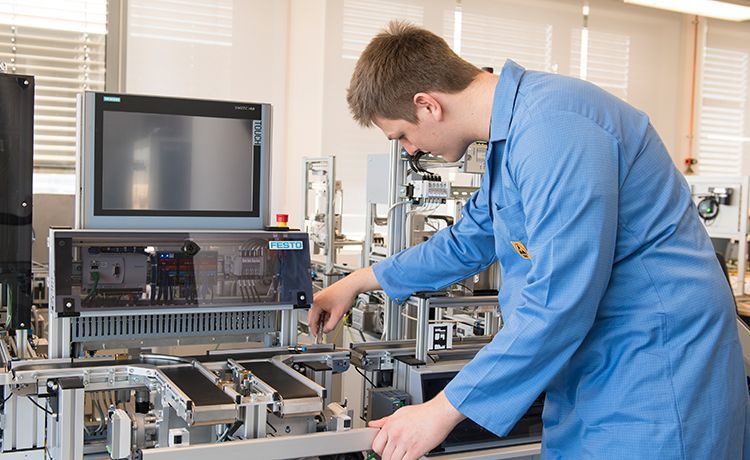 Elektroniker bei Siemens Elektroniker bei Siemens