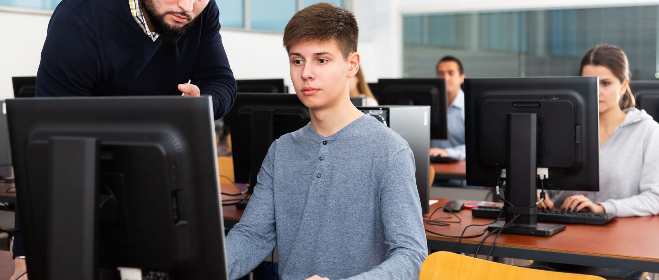 Einstellungstest vor Ort im Computerraum Einstellungstest vor Ort im Computerraum