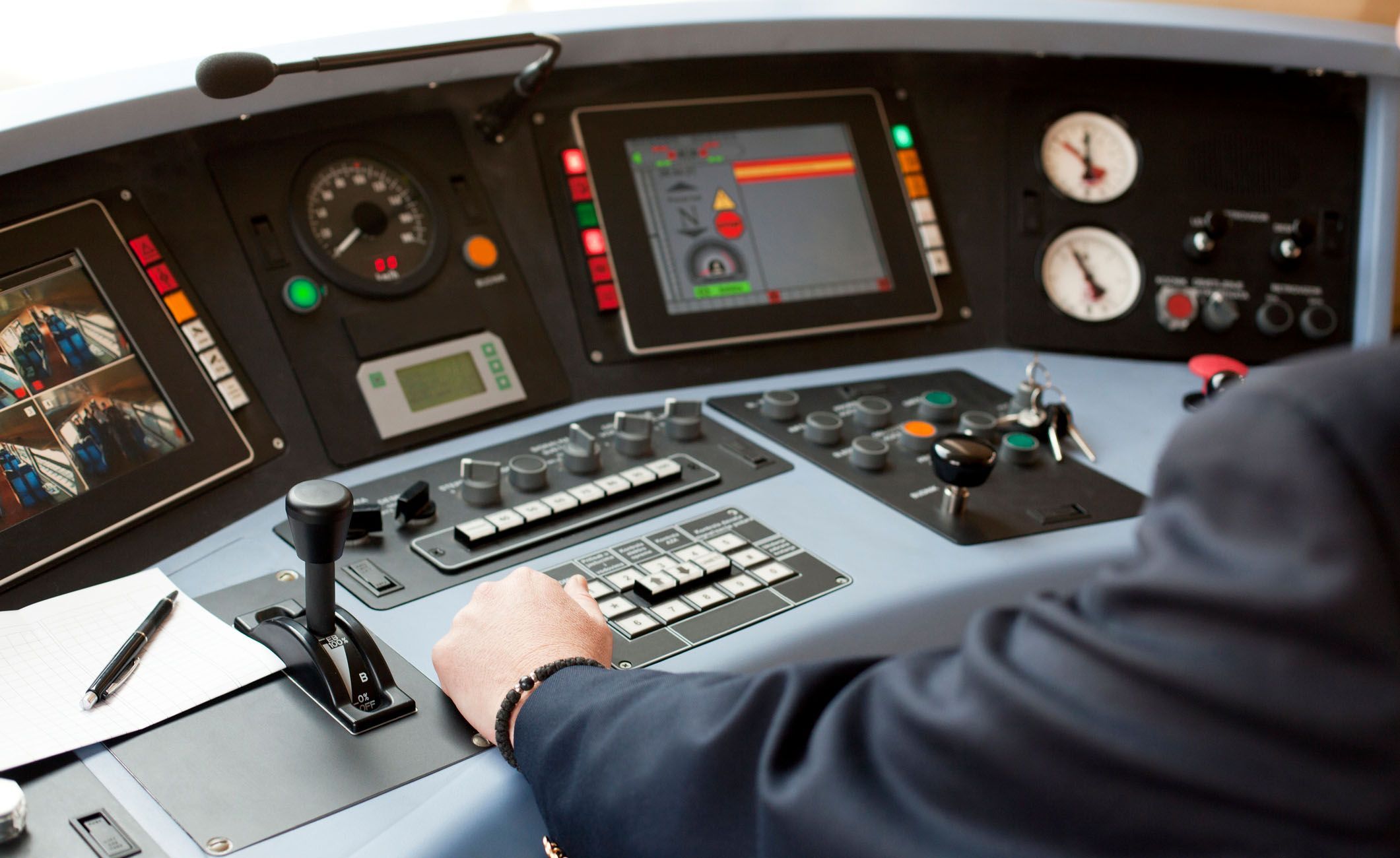 Die Schaltzentrale einer Lokomotive. Die Schaltzentrale einer Lokomotive.