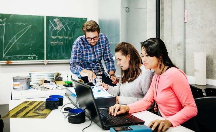 Studierende im Hörsaal