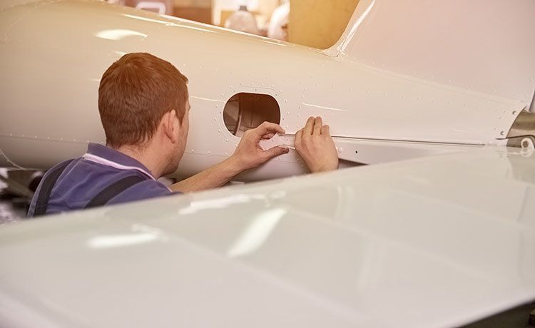 Bild aus dem Text zu Leichtflugzeugbauer/in
