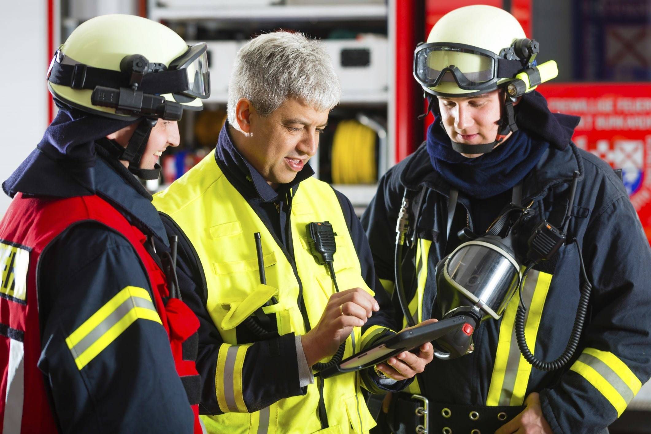 Ausbildung Zum Feuerwehrmann Infos Und Freie Platze